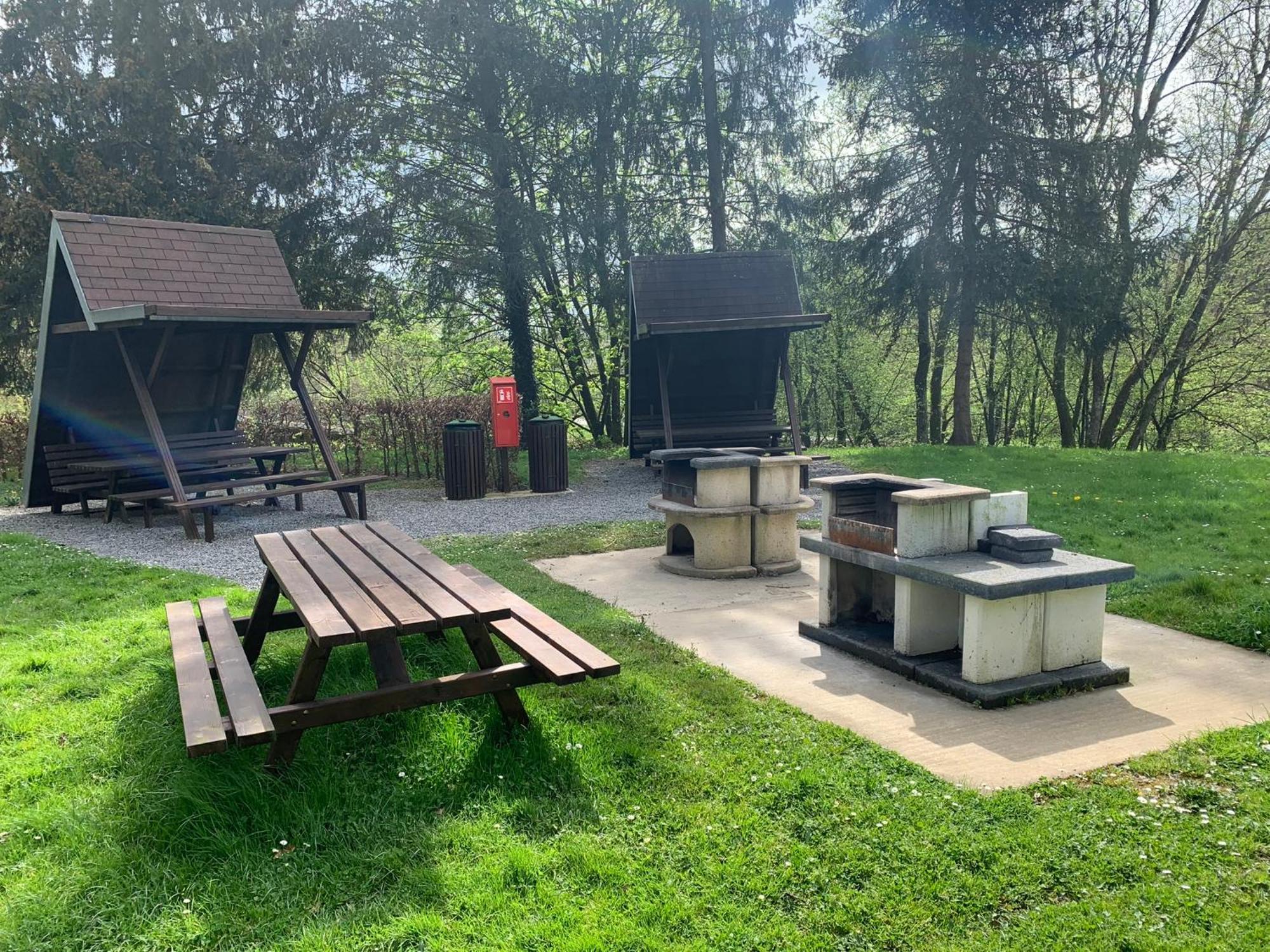 Heerlijk Vakantiehuis In Bos Bij Durbuy Dış mekan fotoğraf